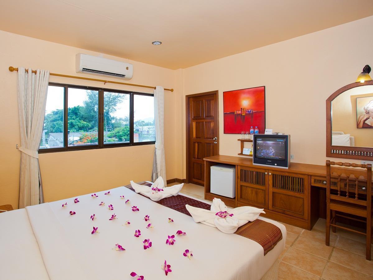 Bangla Star Hotel Пхукет Экстерьер фото